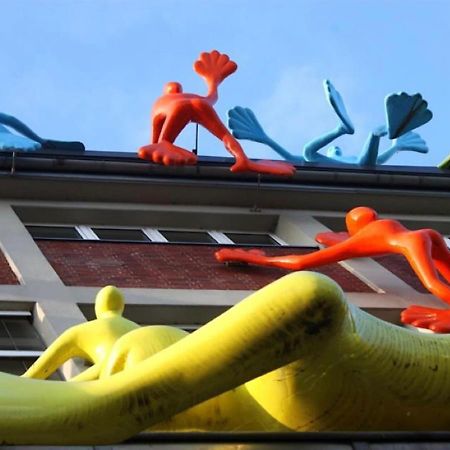 Medienhafen Apartment Direkt Am Zentrum Düsseldorf Kültér fotó